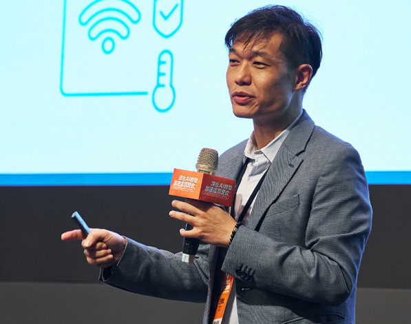 瑞擎數位技術長王騰嶽表示，不論聯網裝置透過何種網路通訊技術溝通，企業IT都要具備可視性能力，才得以進行持續監控並維持正常運行